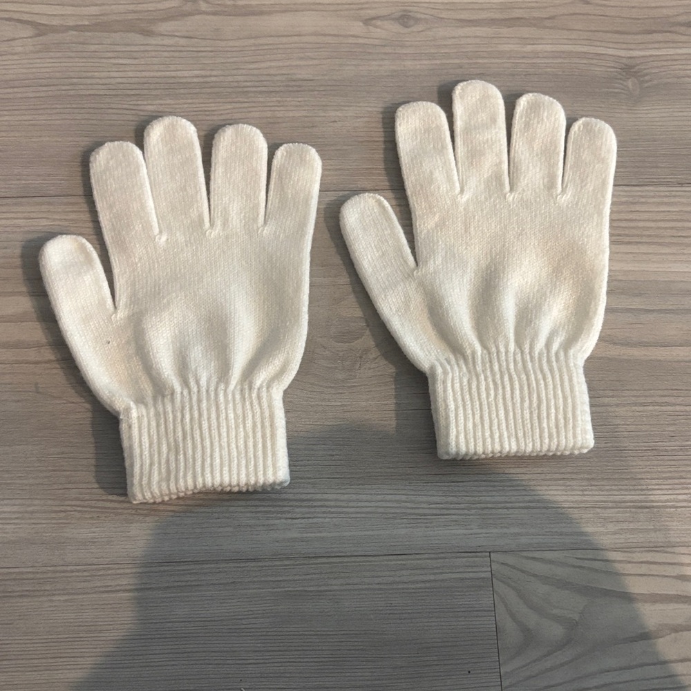 Cozy Cream Kids Gloves
